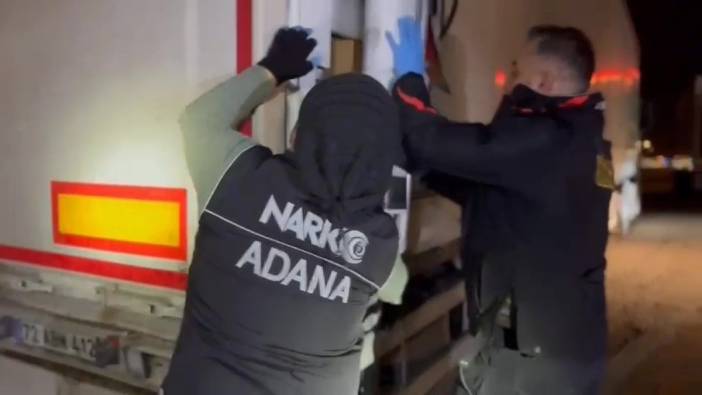 Adana’da bir tırda 64 kilogram skunk ele geçirildi