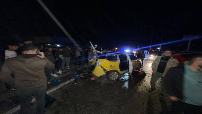 Şırnak TIR ile taksi çarpıştı: 2 ölü, 5 yaralı