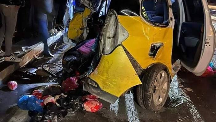 Şırnak'ta tır ile taksi çarpıştı. 2 kişi öldü 1'i ağır 5 kişi yaralandı
