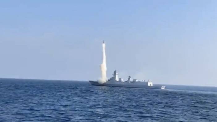 Hindistan Donanması BrahMos füzesini test etti