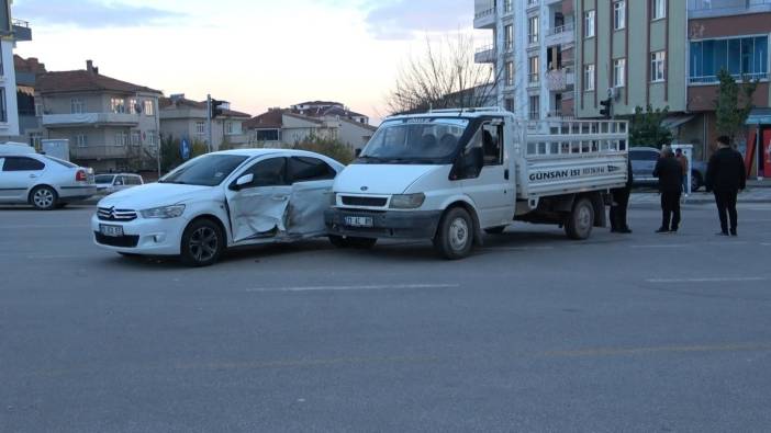 Elazığ’da meydana gelen trafik kazasında 4 kişi yaralandı