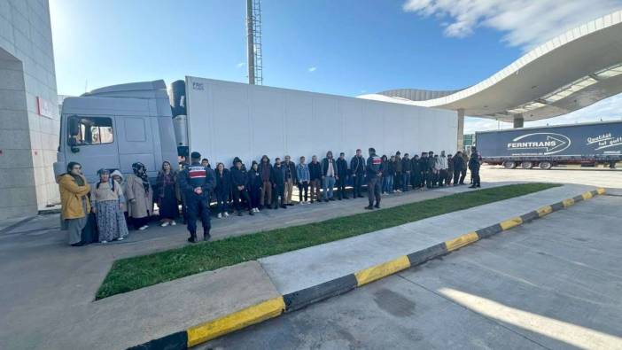 TIR dorsesinde 36 kaçak göçmen yakalandı