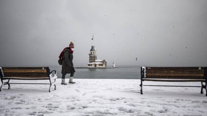 İstanbul’a kar geliyor. AKOM uyarı üstüne uyarı yaptı
