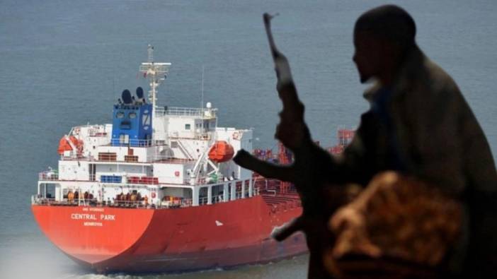 Yemen açıklarında İsrail bağlantılı bir gemi kaçırıldı. Kaptanı ve 4. kaptanı Türk