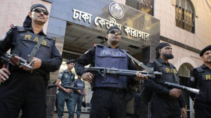 Bangladeş'te seçim öncesi 16 bin muhalif tutuklandı