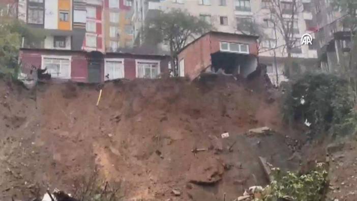 İstanbul’da aşırı yağıştan sonra toprak kaydı. Yerleşim alanında korku dolu anlar