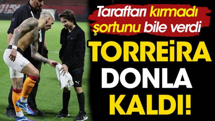 Galatasaray taraftarı Torreira'nın şortuna kadar aldı. Sahayı donla terk etti