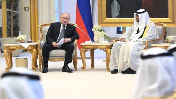 Putin BAE Devlet Başkanı Zayed Al Nahyan ile görüştü