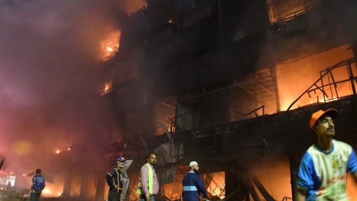 Pakistan’da mobilya çarşısında yangın: 5 ölü