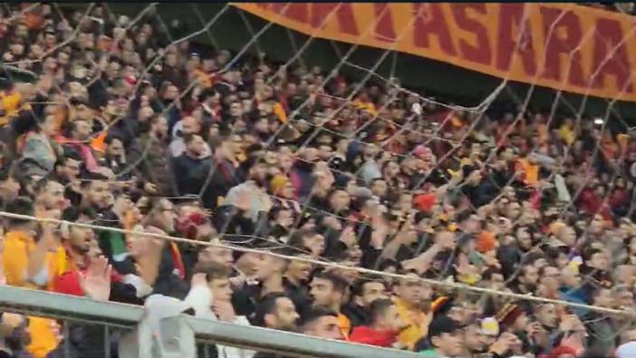 Herkes gol sandı Galatasaray taraftarı çıldırdı. Müthiş tezahürat