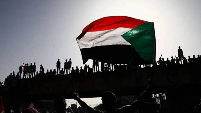 Sudan Sanayi Bakanı savaşın ağır bilançosunu açıkladı