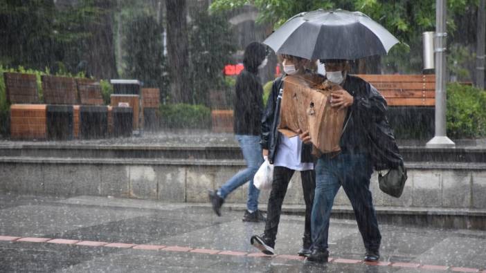 Meteorolojiden 28 kente yağış uyarısı. Şemsiyesiz çıkmayın