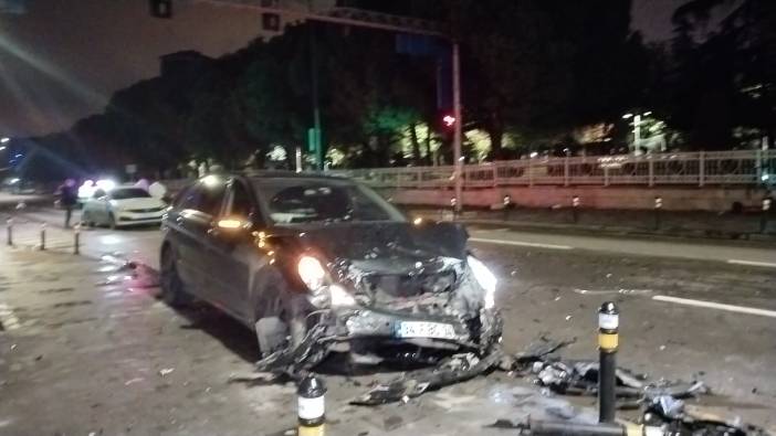 Alkollü sürücü ışıklarda duran araçlara çarptı