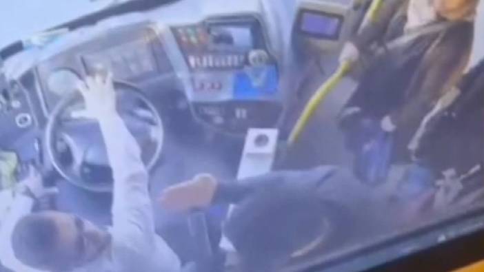 Polis İETT otobüsünde tartışı şoförü darbetti