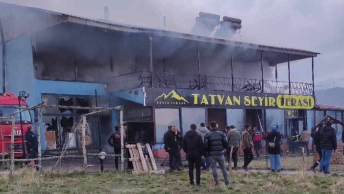 Bitlis'te iş yerinde yangın: Malzemeler çöp oldu