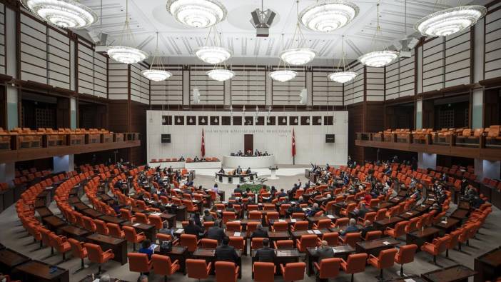 CHP'li milletvekili Saadet Partisi'ne geçti