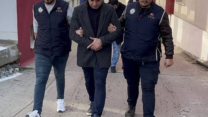 Adana'da FETÖ firarisi öğretmen ve polis yakalandı