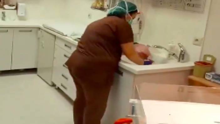 Yenidoğan bebeği musluğun altında yıkayan hemşirenin videosu viral oldu