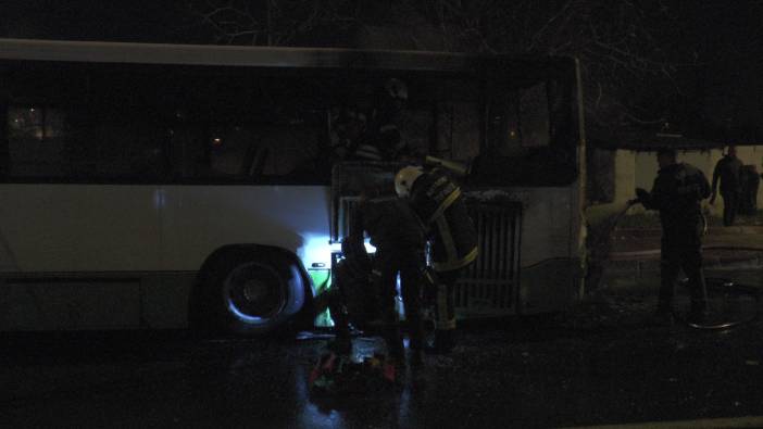 Yanan otobüsün servis dışı olması olası faciayı önledi