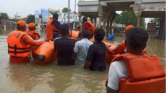 Hindistan’da meydana gelen sel felaketinde en az 31 kişi öldü