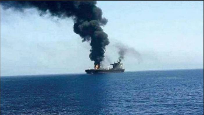 İsrail'e ait gemiye drone saldırısı. Hasar oluştu