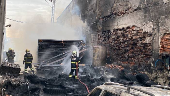 Samsun'da lastik kaplama dükkanında yangın
