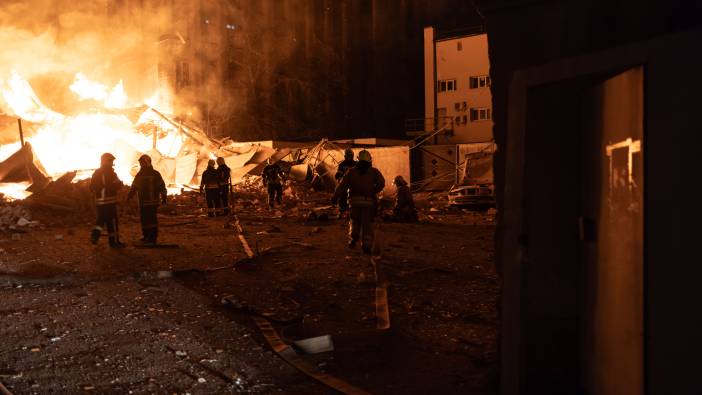 Rusya’nın saldırıları Ukrayna’yı yerle bir etti. 30 kişi öldü 160 kişi yaralandı