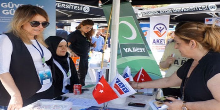 İş Dünyası, İAÜ öğrencilerine iş fırsatları sundu