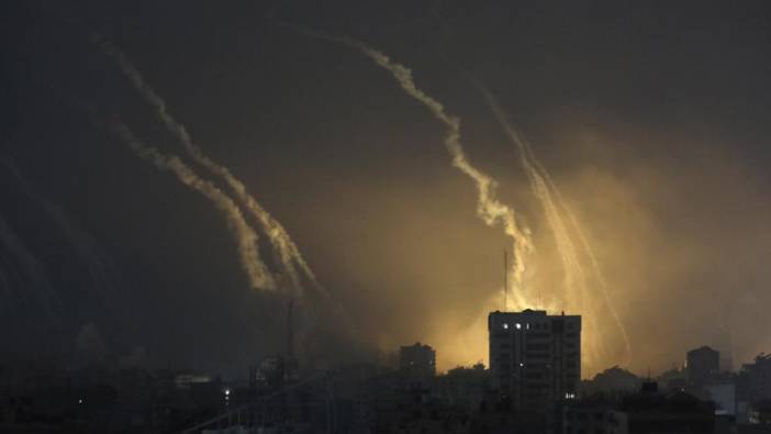 İsrail Gazze’ye bomba yağdırdı:40 ölü