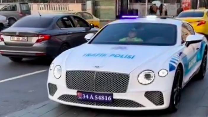 İstanbul'daki ultra lüks polis araçları, turistlerin dikkatini çekmeye devam ediyor