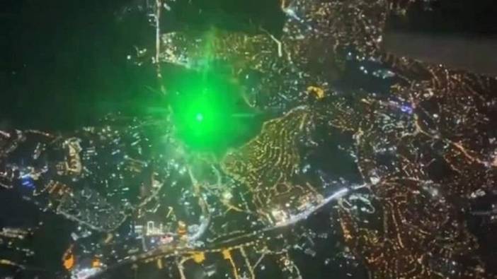 İzmir - İstanbul seferini yapan THY uçağına lazer tacizi! Facianın eşiğinden dönüldü