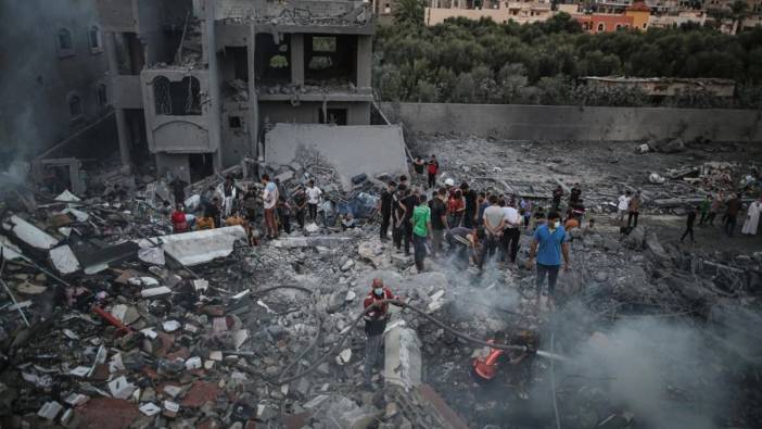 İsrail, Refah'ı vurdu: 15 kişi hayatını kaybetti