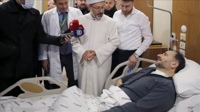 Diyanet İşleri Başkanı Erbaş’tan Fatih Camisi imamı Galip Usta'ya ziyaret
