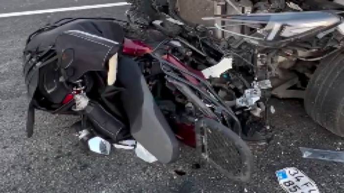 Sabah saatlerinde otomobil, çarptığı motosikleti 400 metre sürükledi, sürücüsü hayatını kaybetti