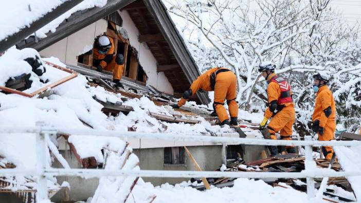Japonya’daki depremde can kaybı 221’e yükseldi