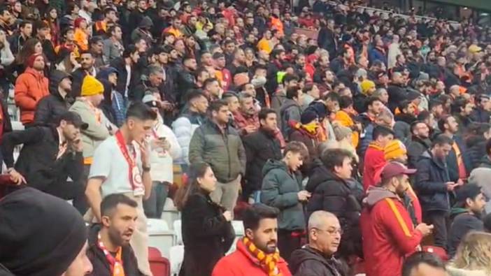 Galatasaray tribünlerinin buz kestiği anlar kameraya böyle yansıdı