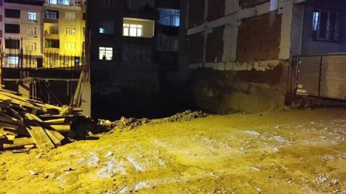 Gaziosmanpaşa'da inşaat temelinde toprak kayması: 2 bina tahliye edildi