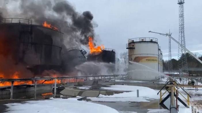 Rusya'nın vurduğu Ukrayna dronu petrol tesisine düştü. Yangın çıktı