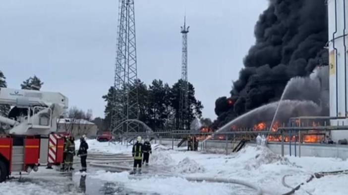 Ukrayna'dan Rusya'ya İHA saldırısı: Petrol deposunda dev yaygın