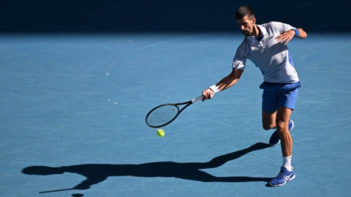 Djokovic Avustralya Açık'ta yarı finalde!