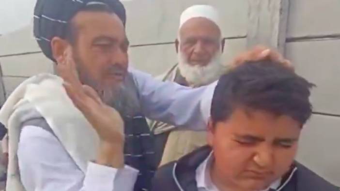 Pakistanlı KBB doktorunun, sağır çocuğun işitme duyusunu kulaklarına vurarak geri getirdiği iddia edildi