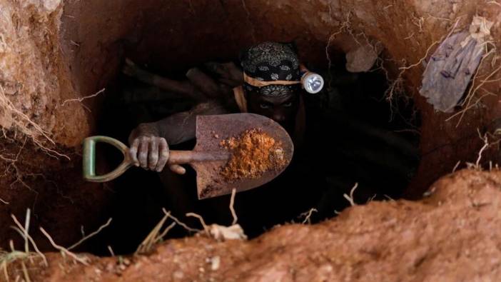Mali'de kaçak altın madeni çöktü: 70 kişi öldü