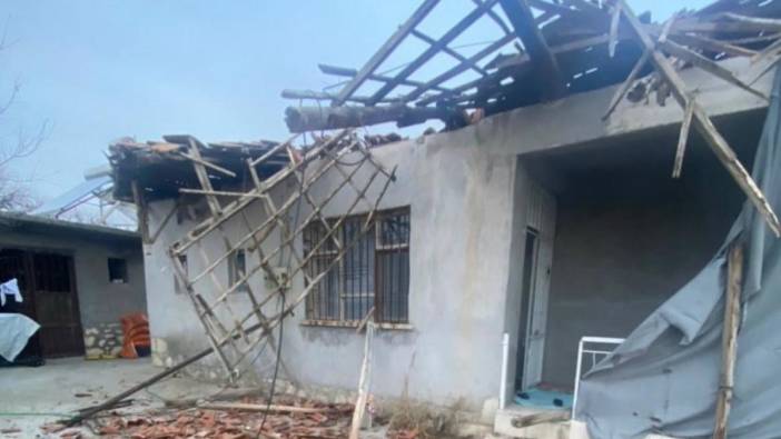 Malatya’daki son depremde bir evin çatısı çöktü