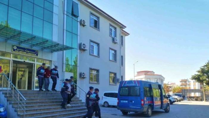 Yozgat’ta bağ evinden hırsızlık yapan 3 zanlı tutuklandı