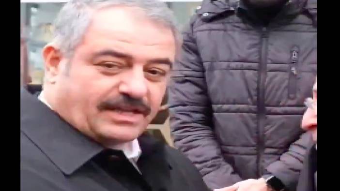 100 liraya bir tepsi simit alınır mı?: AKP Diyarbakır Belediye Başkan adayı Halis Bilden, simitçi çocuğa 100 lira verip tepsideki simitleri dağıtmasını istedi