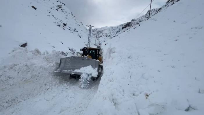 Şırnak’ta 12 köy ve 8 mezra yolu ulaşıma kapandı