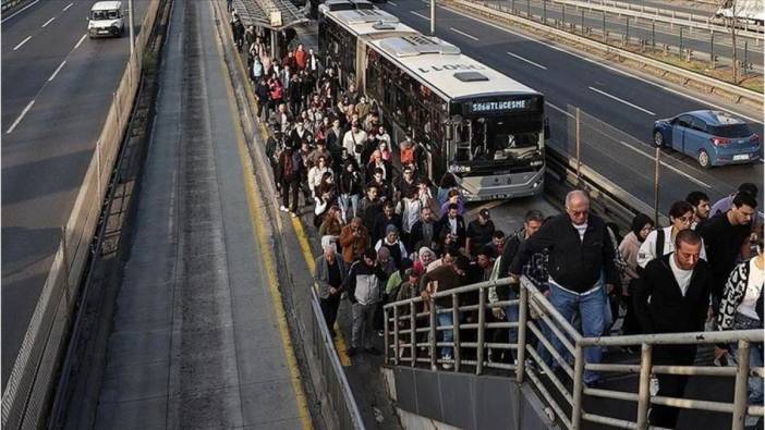 İBB duyurdu: Metrobüs durağı 45 gün kapalı olacak