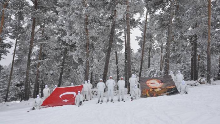 Mehmetçik kar kış dinlemiyor! MSB, Sarıkamış'taki görüntüleri paylaştı...