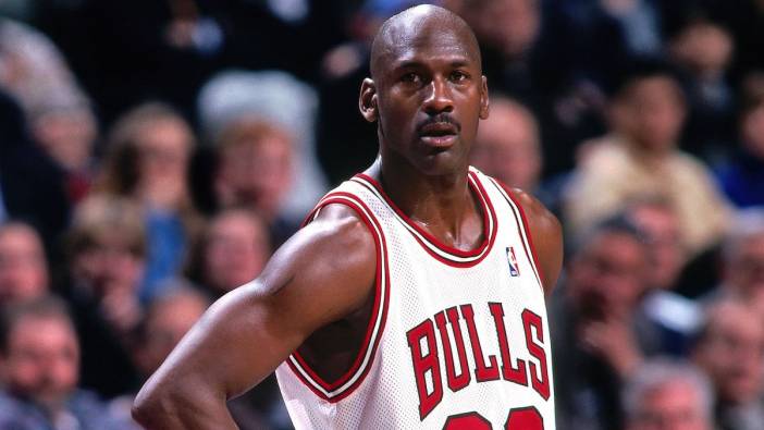 Michael Jordan’ın ayakkabıları rekor fiyata satıldı