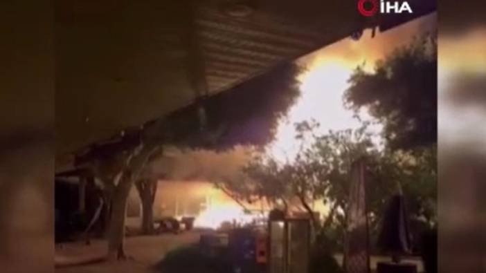 Antalya’da korkutan yangın. 5 dükkan ve 1 araç kül oldu